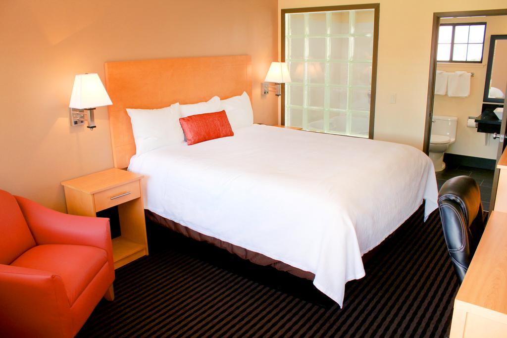 Travelodge By Wyndham ואלחו מראה חיצוני תמונה
